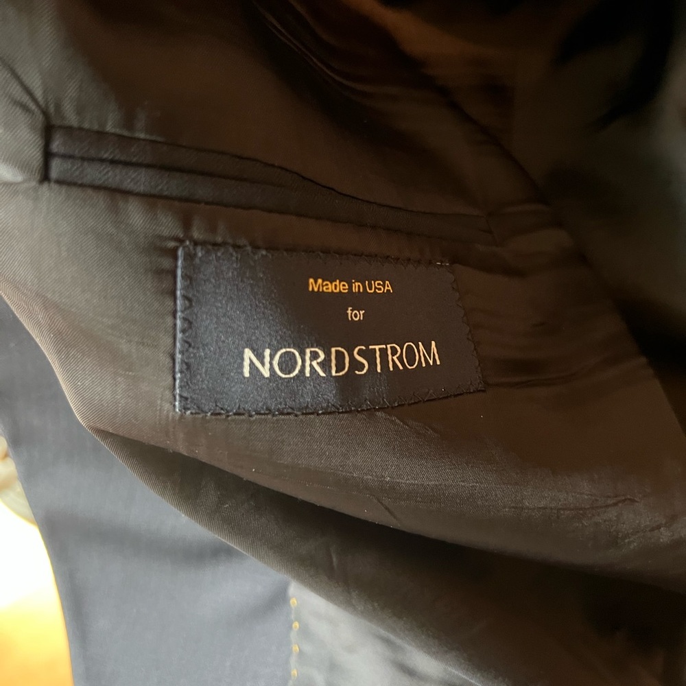Nordstrom Hart Schaffner Marx/Gold Trumpeter full suit